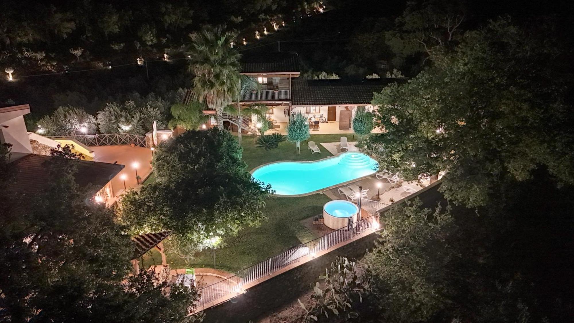 Casale Calabria Bed & Breakfast จิซเซเรีย ภายนอก รูปภาพ