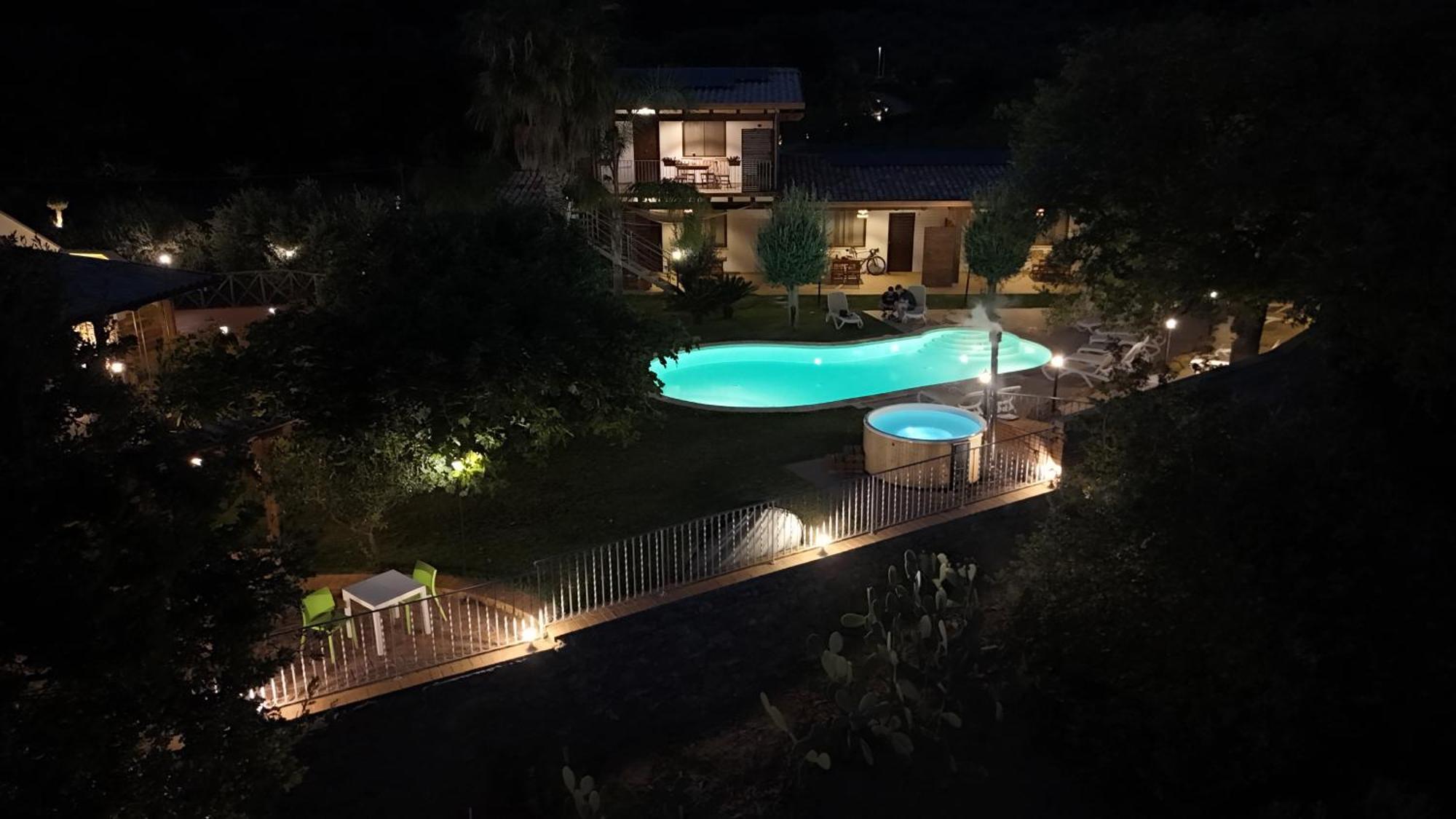 Casale Calabria Bed & Breakfast จิซเซเรีย ภายนอก รูปภาพ