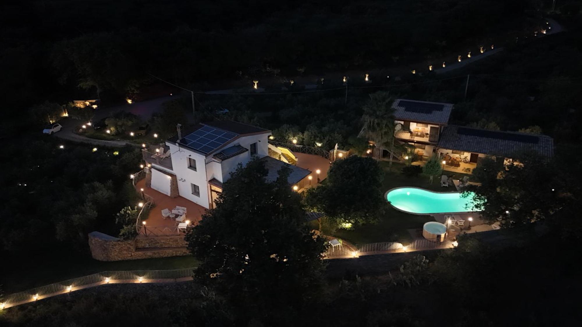 Casale Calabria Bed & Breakfast จิซเซเรีย ภายนอก รูปภาพ