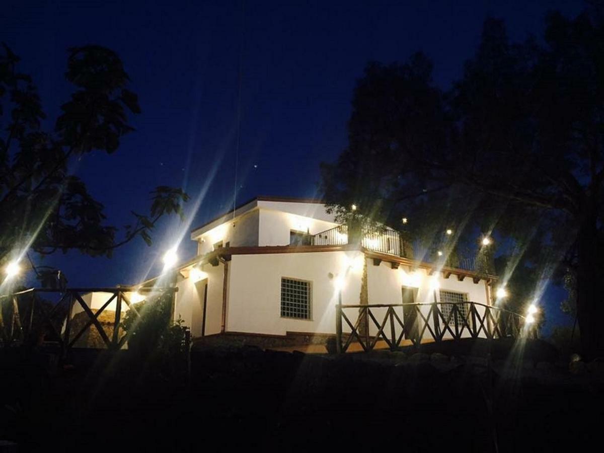 Casale Calabria Bed & Breakfast จิซเซเรีย ภายนอก รูปภาพ